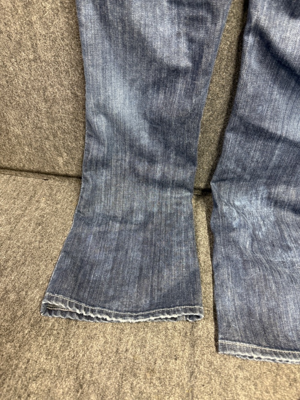Citizens Of Humanity Light Wash Flare Jeans - Picture 5 of 12